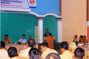 Kegiatan sosialisasi izin pengelolaan pertambangan di balai desa ciawigebang